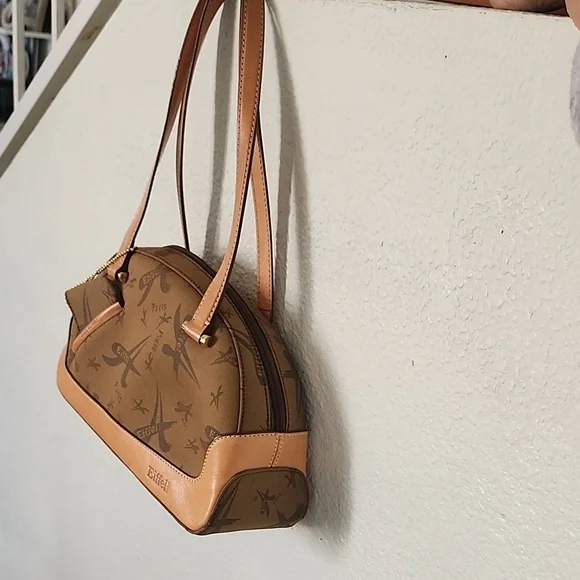 LeTour Eiffel Vintage Elegant Tan and Brown Shoulder Bag - Picture 4 of 16